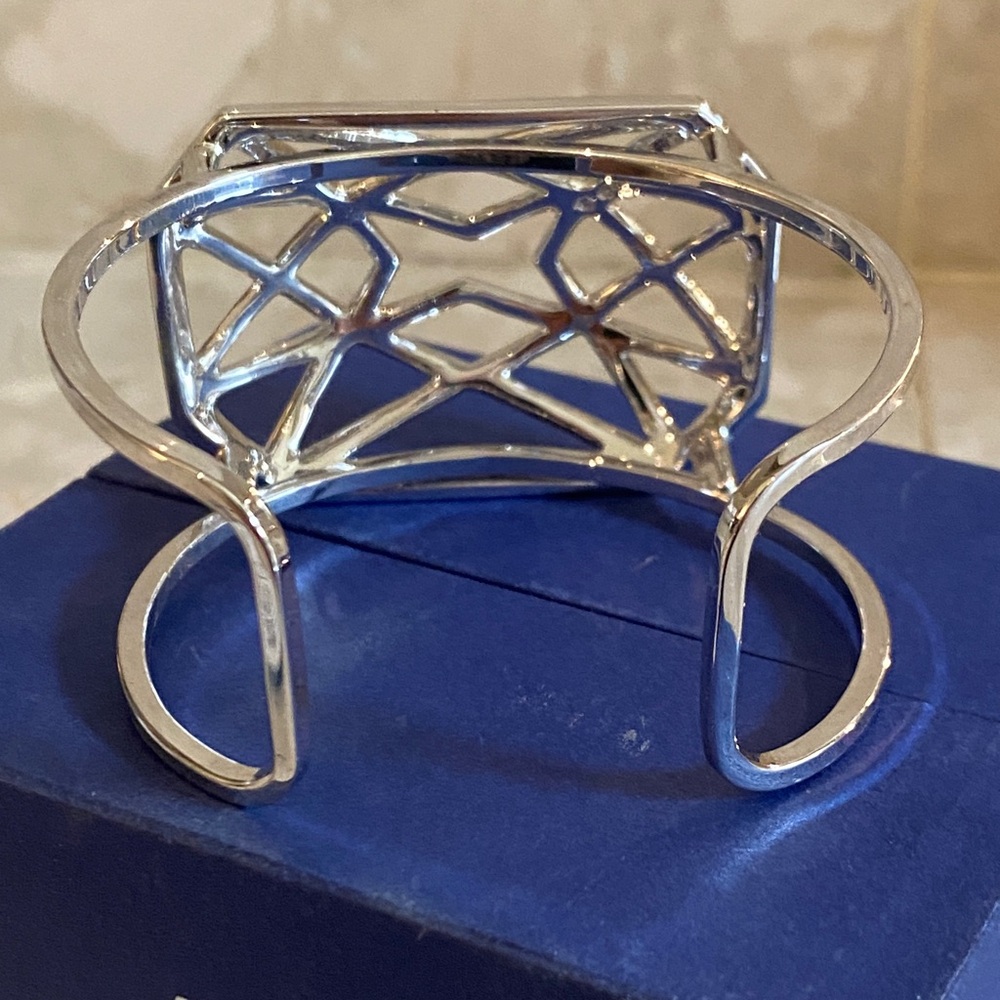 Swarovski Evanescent Bangle Bracelet – BNWT - Picture 5 of 6